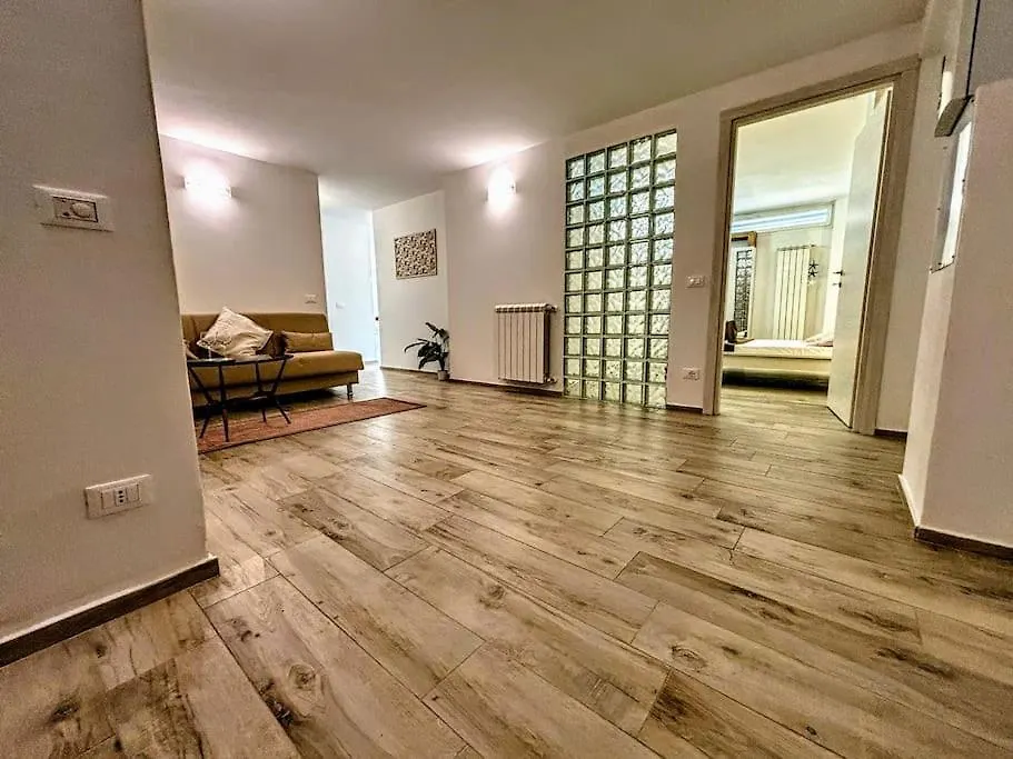 The Great Beach Apartment - Marina Di Carrara - Italy